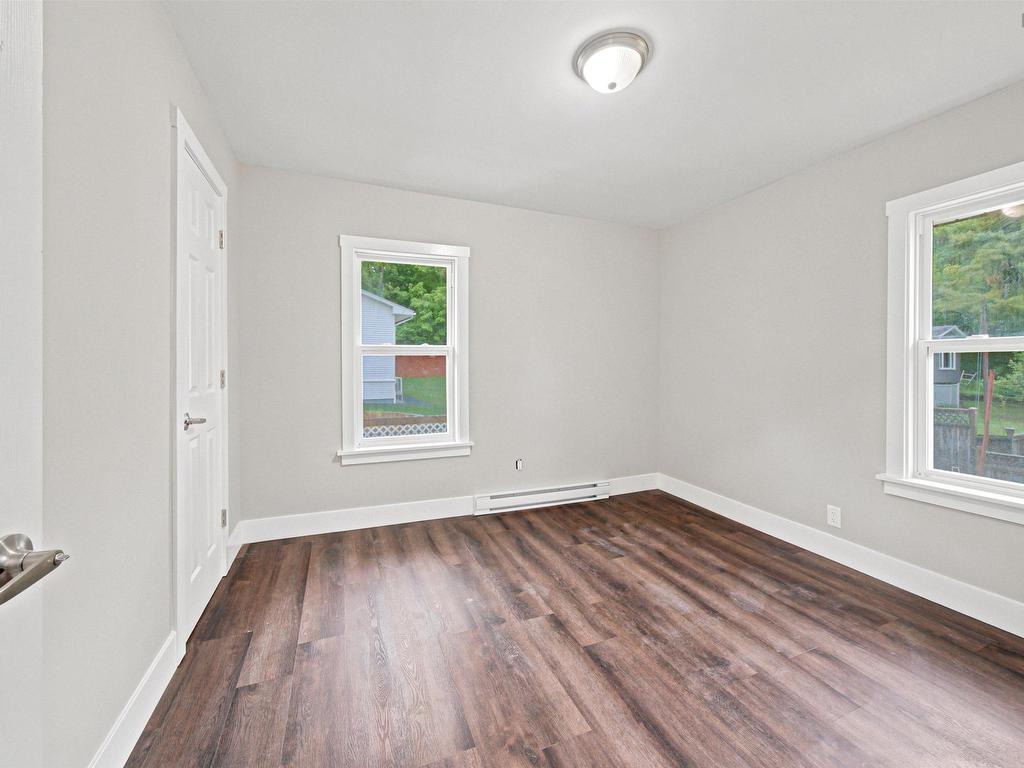 












12 Nelson Avenue

,
Halifax,




NS
B3P 1V8

