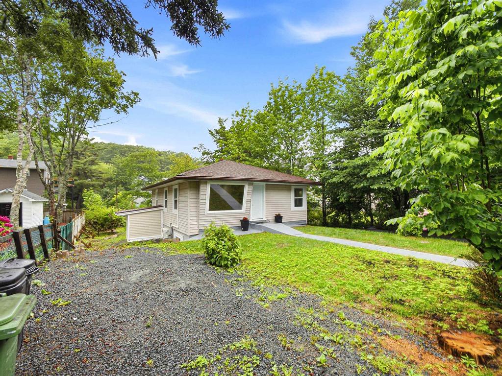 












12 Nelson Avenue

,
Halifax,




NS
B3P 1V8

