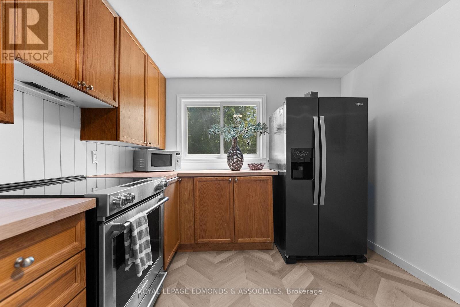 












59 GREATVIEW TRAIL

,
Whitewater Region,




Ontario
K8A6W2

