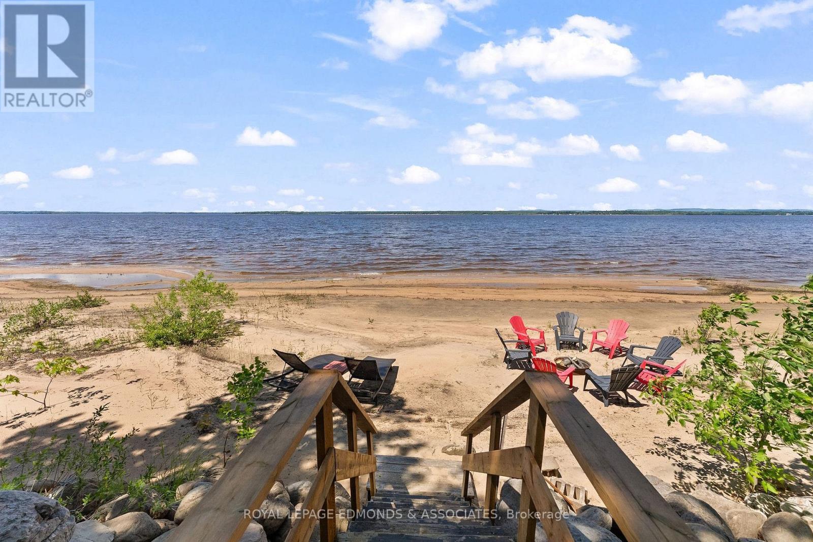 












59 GREATVIEW TRAIL

,
Whitewater Region,




Ontario
K8A6W2

