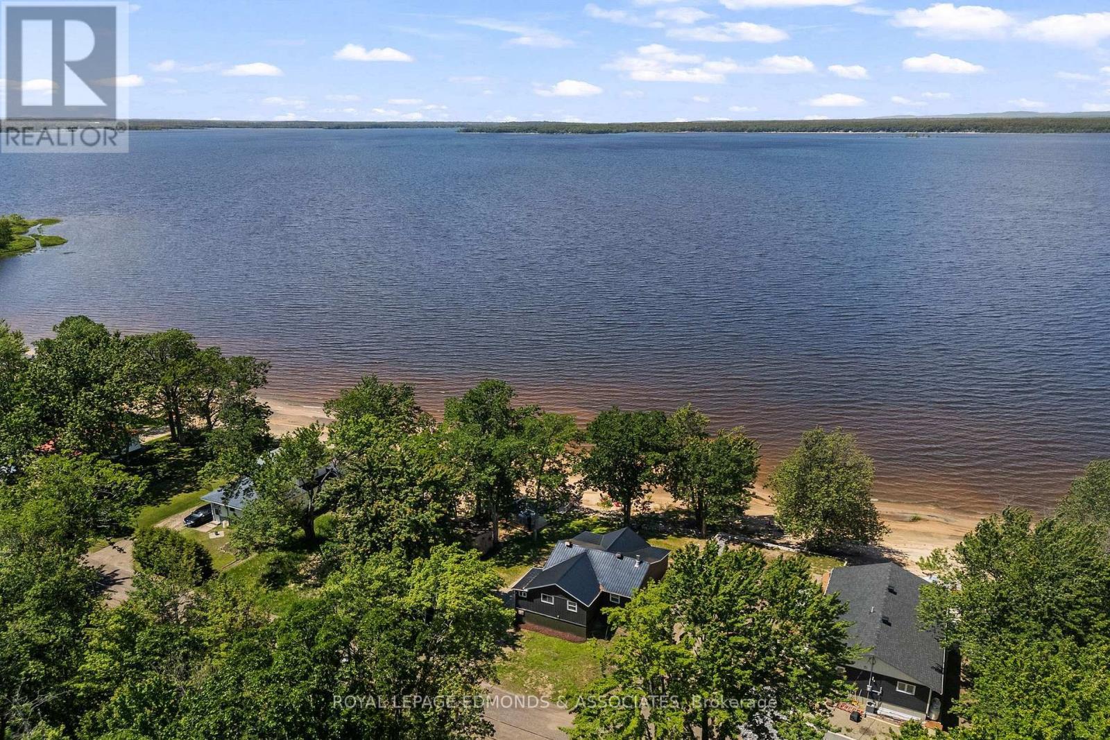 












59 GREATVIEW TRAIL

,
Whitewater Region,




Ontario
K8A6W2

