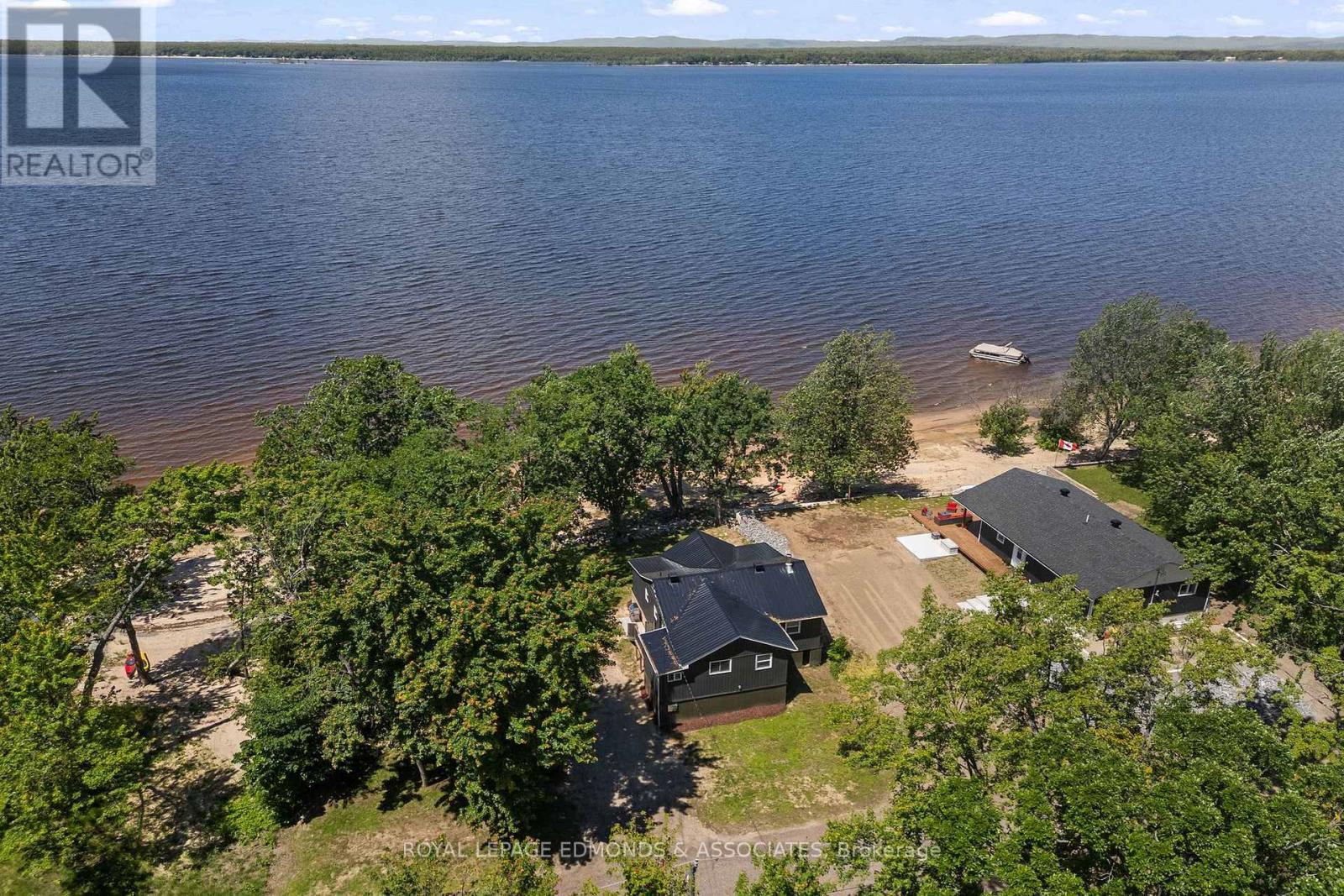 












59 GREATVIEW TRAIL

,
Whitewater Region,




Ontario
K8A6W2

