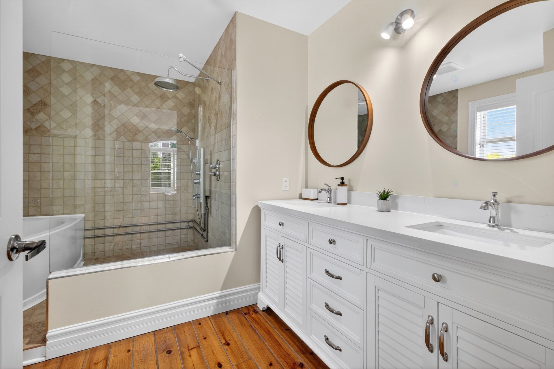 









2611


Rue Honoré-De Balzac

,
Sherbrooke (Les Nations),




QC
J1L0B2

