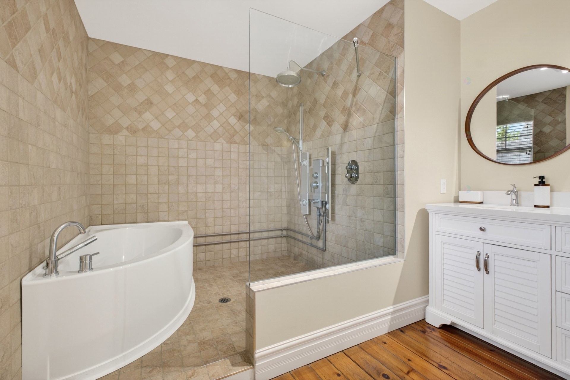 









2611


Rue Honoré-De Balzac

,
Sherbrooke (Les Nations),




QC
J1L0B2

