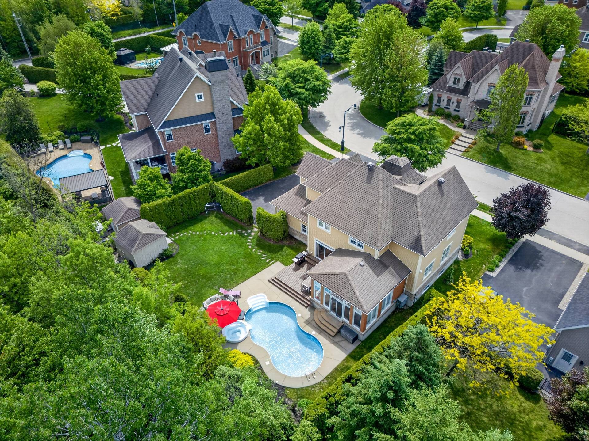 









2611


Rue Honoré-De Balzac

,
Sherbrooke (Les Nations),




QC
J1L0B2


