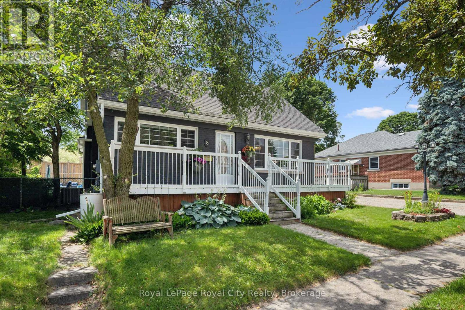 












8 ROSEWOOD AVENUE

,
Guelph (Junction/Onward Willow),




Ontario
N1H5Z9

