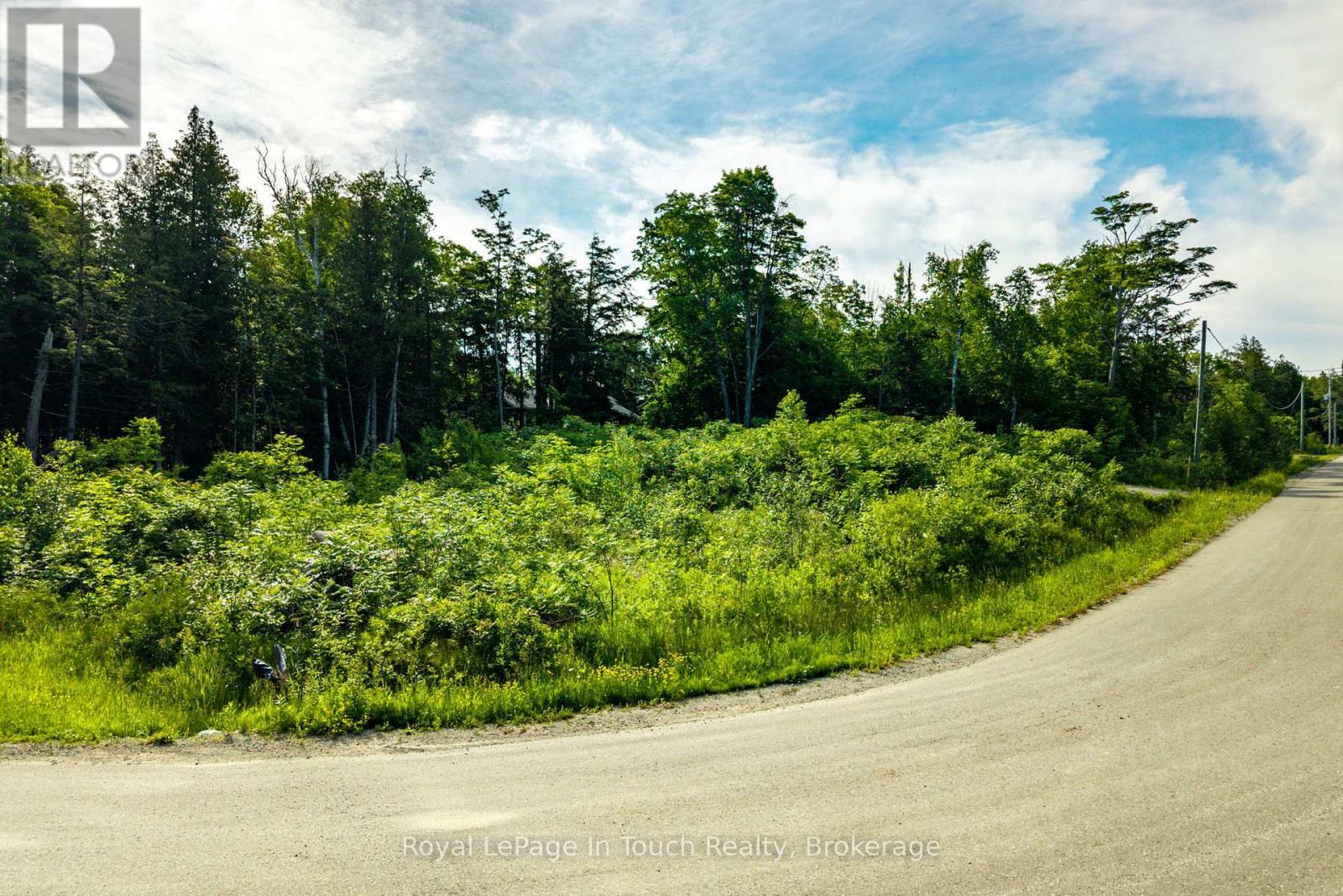 












36 SEGUIN CRESCENT

,
Tiny,







Ontario
L9M0C9

