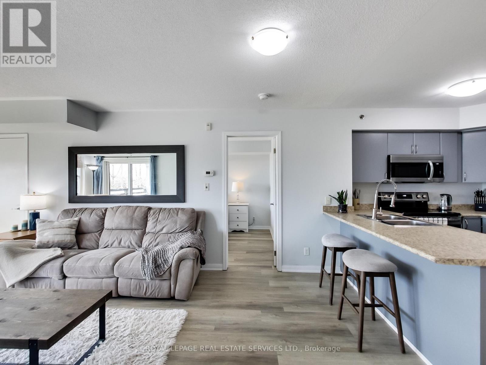 












221 - 3060 ROTARY WAY

,
Burlington,




Ontario
L7M0G9

