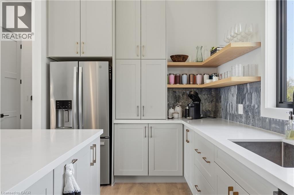 












4642 ANDERSON Avenue

,
Ramara,




Ontario
L3V6H7

