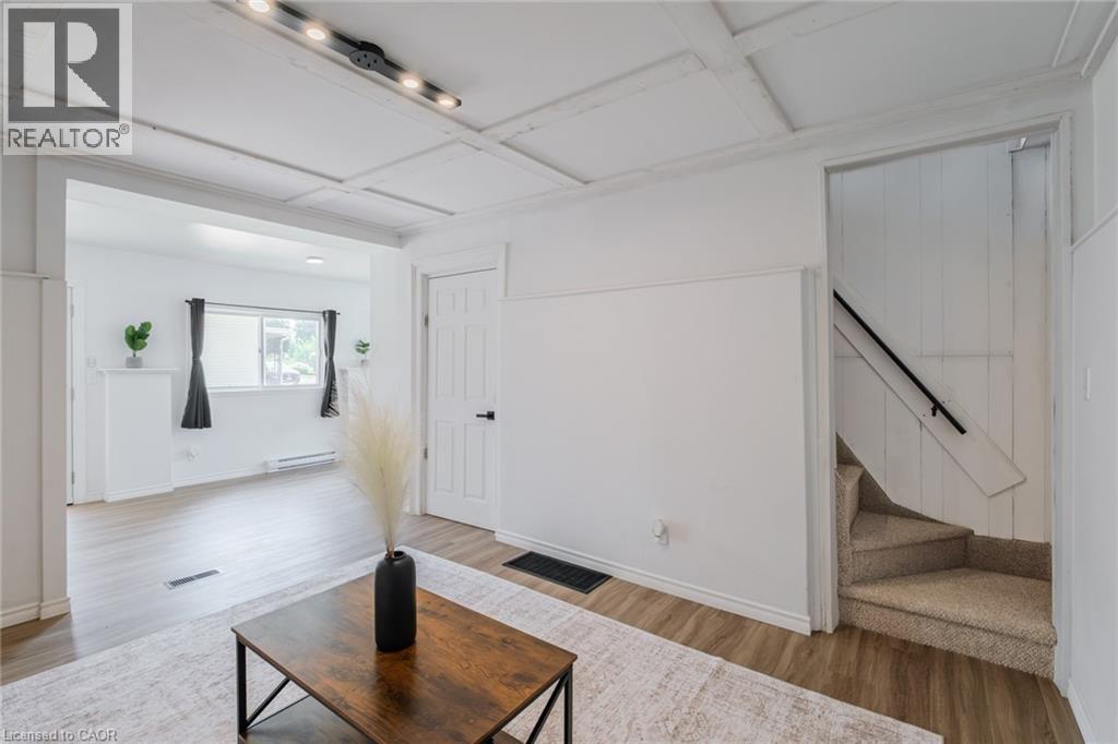 












241 TALBOT Street S

,
Simcoe,




Ontario
N3Y3A1

