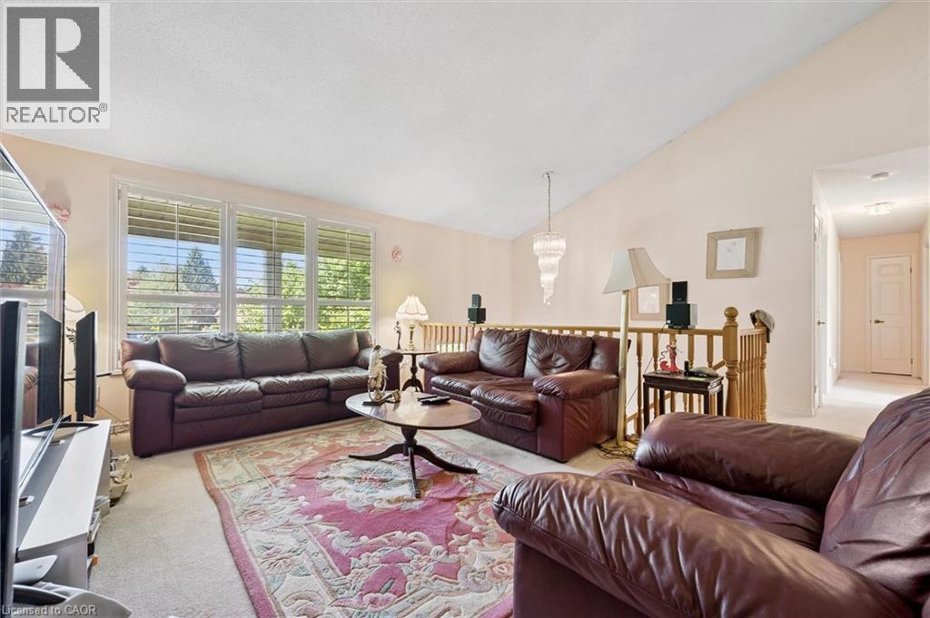 












176 SANDFORD FLEMING Drive

,
Waterloo,




Ontario
N2T1G2

