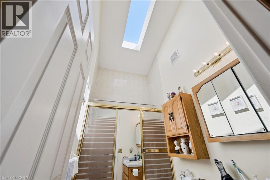 












176 SANDFORD FLEMING Drive

,
Waterloo,




Ontario
N2T1G2

