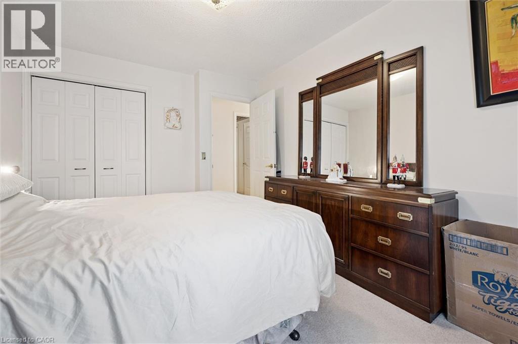 












176 SANDFORD FLEMING Drive

,
Waterloo,




Ontario
N2T1G2

