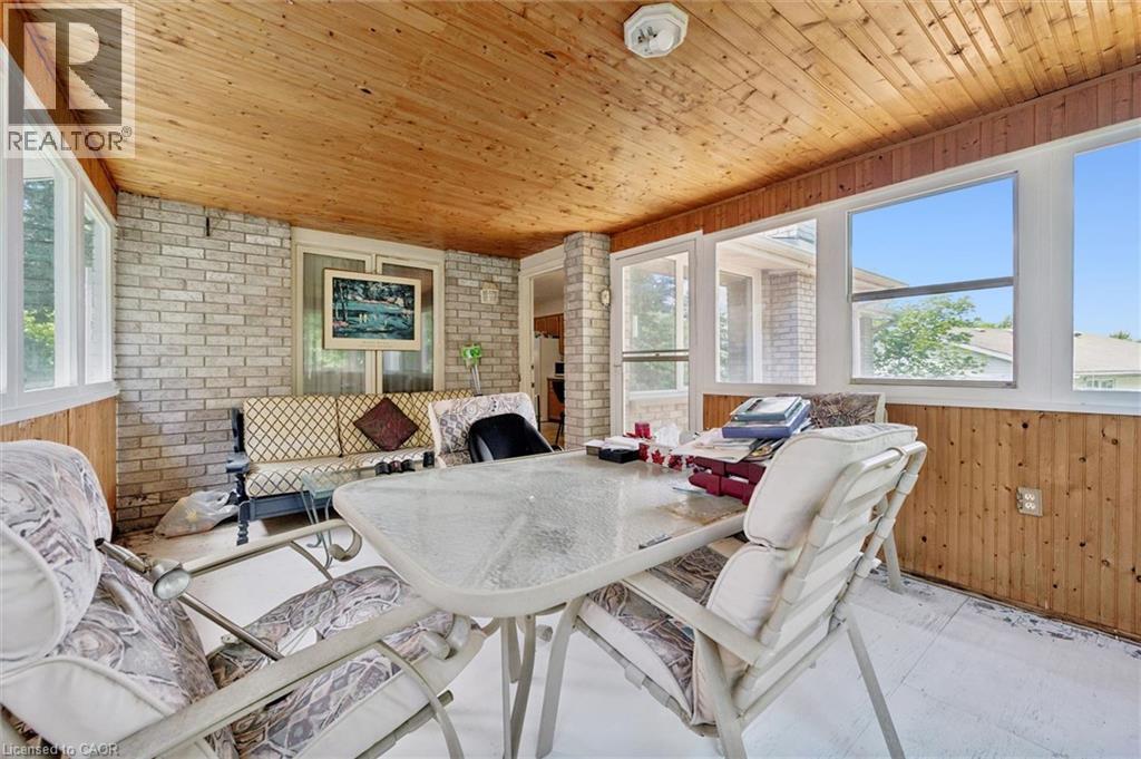 












176 SANDFORD FLEMING Drive

,
Waterloo,




Ontario
N2T1G2

