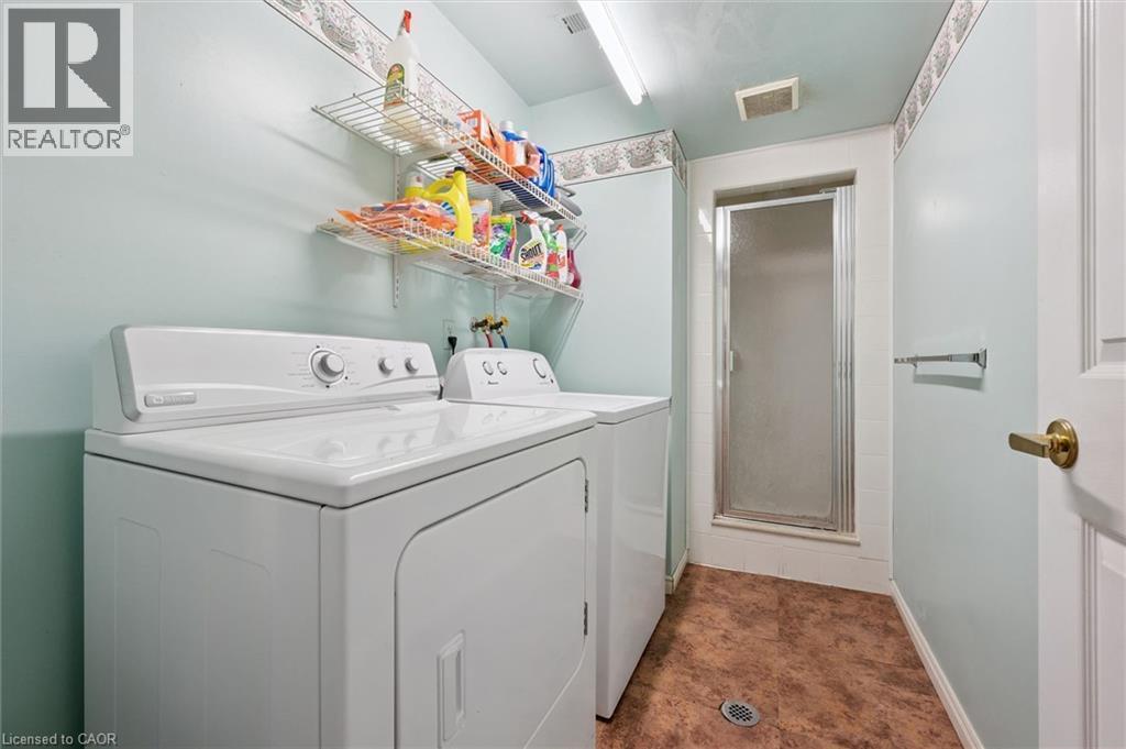 












176 SANDFORD FLEMING Drive

,
Waterloo,




Ontario
N2T1G2

