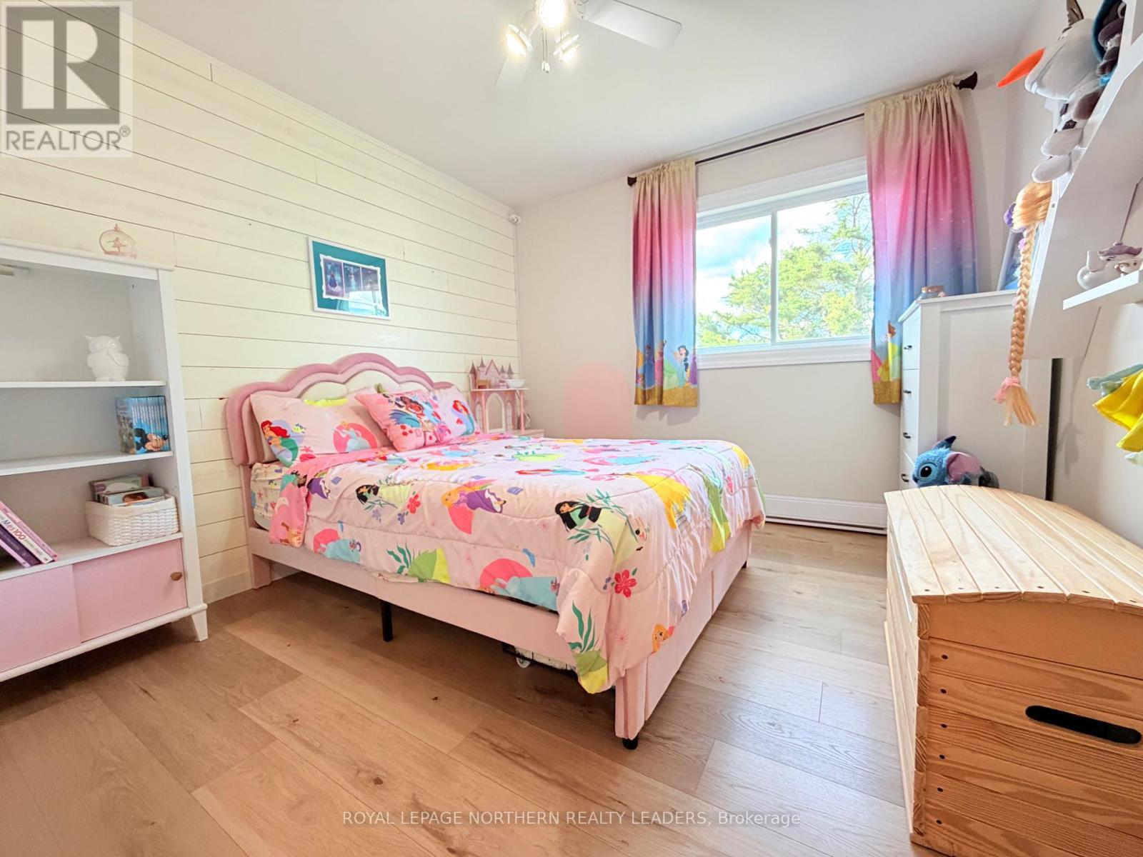 












1106 GREENINGDON DRIVE

,
Timmins (MTJ - Main Area),




Ontario
P4R1B2


