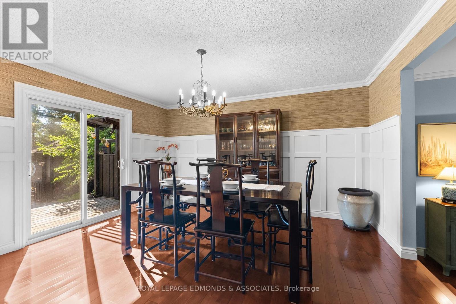 












37 SELLEY STREET

,
Petawawa,




Ontario
K8H3G9

