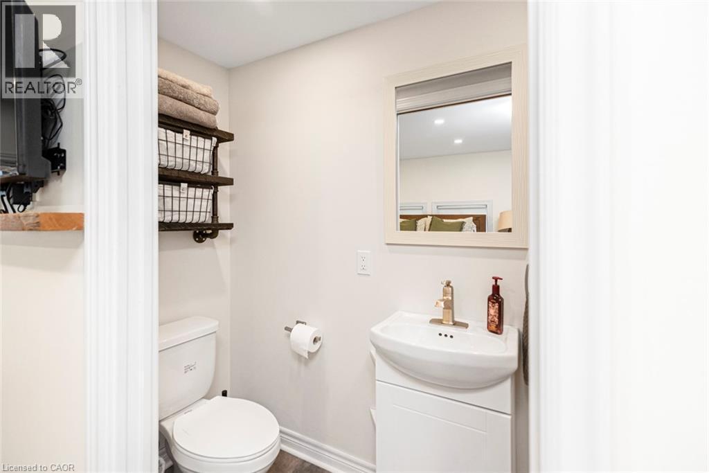 












811 TAMARAC Street

,
Dunnville,




Ontario
N1A2E5

