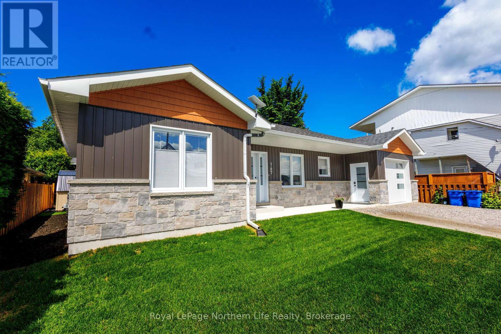 












167 LEVESQUE STREET

,
West Nipissing (Sturgeon Falls),




Ontario
P2B1M5

