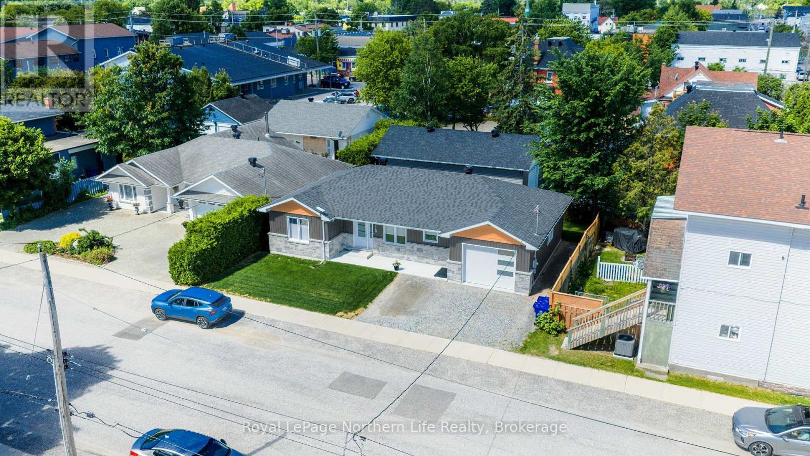 












167 LEVESQUE STREET

,
West Nipissing (Sturgeon Falls),




Ontario
P2B1M5

