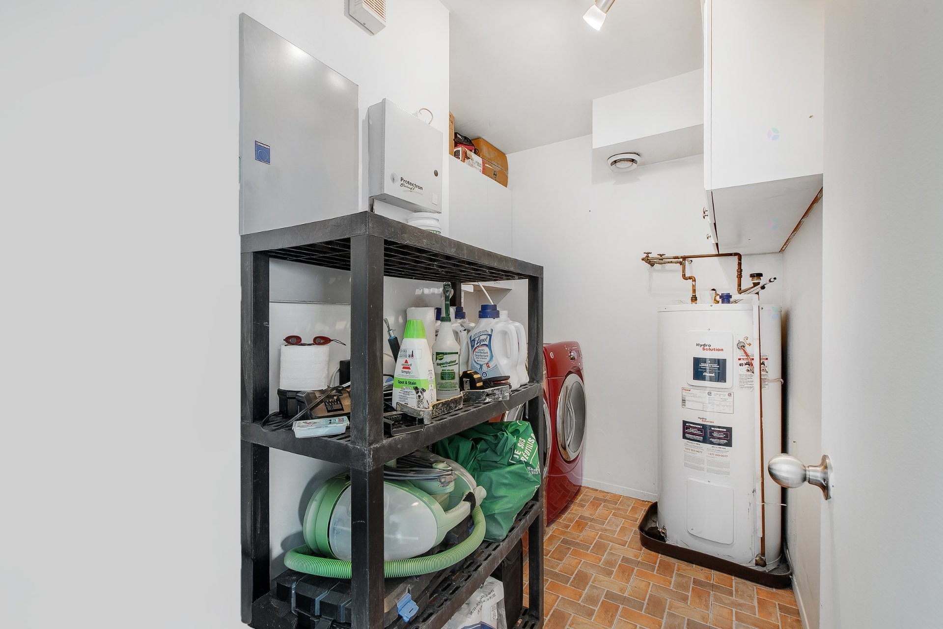 









770


Av. Ampère

, 2,
Laval (Laval-des-Rapides),




QC
H7N6G7

