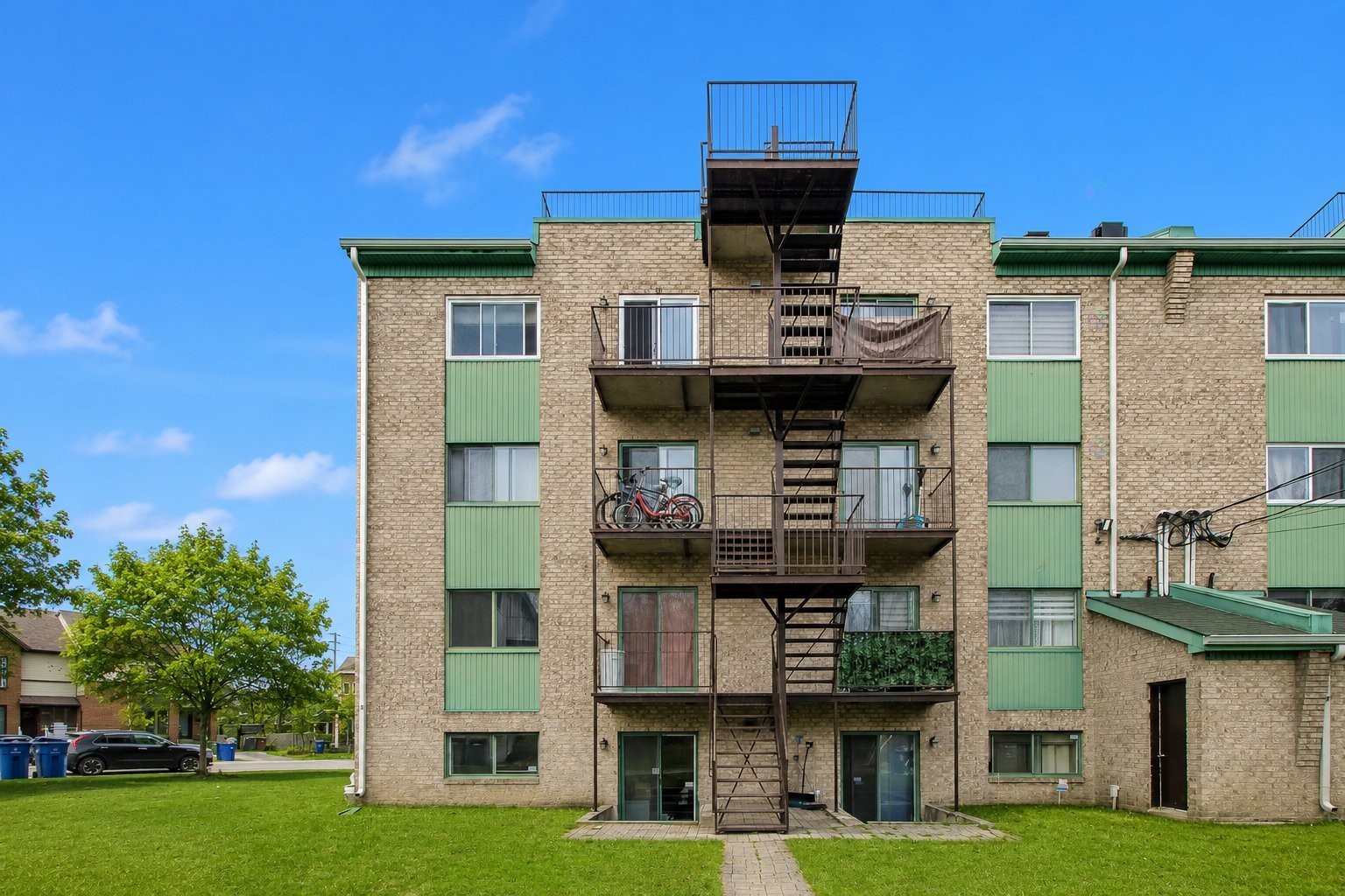 









770


Av. Ampère

, 2,
Laval (Laval-des-Rapides),




QC
H7N6G7

