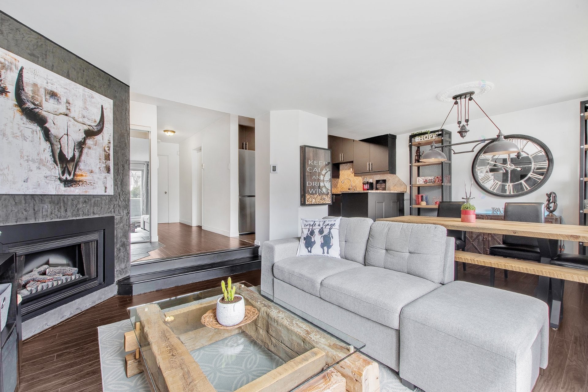 









770


Av. Ampère

, 2,
Laval (Laval-des-Rapides),




QC
H7N6G7

