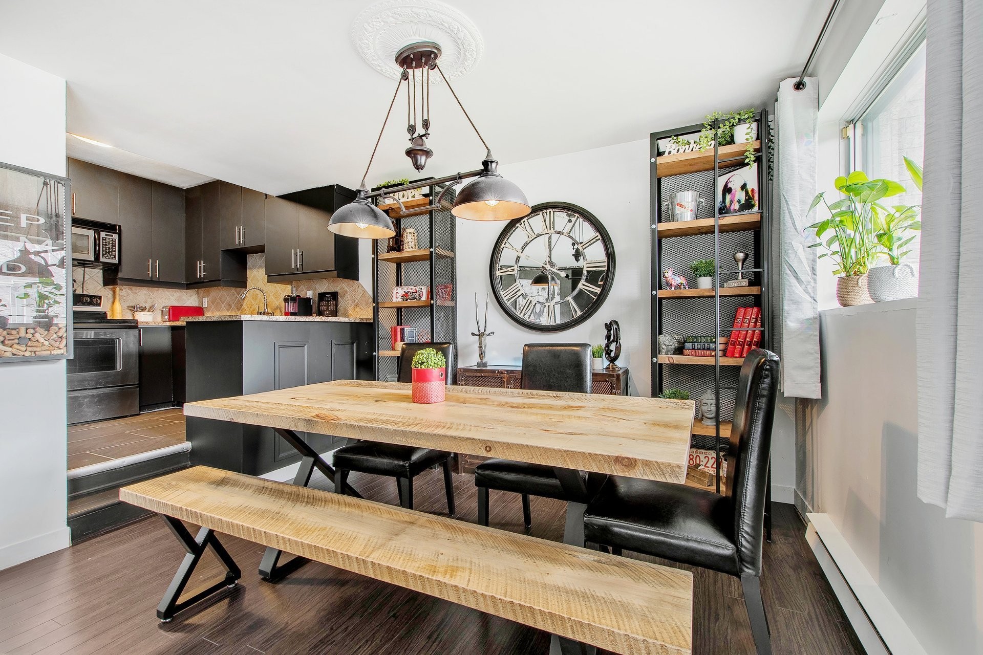 









770


Av. Ampère

, 2,
Laval (Laval-des-Rapides),




QC
H7N6G7

