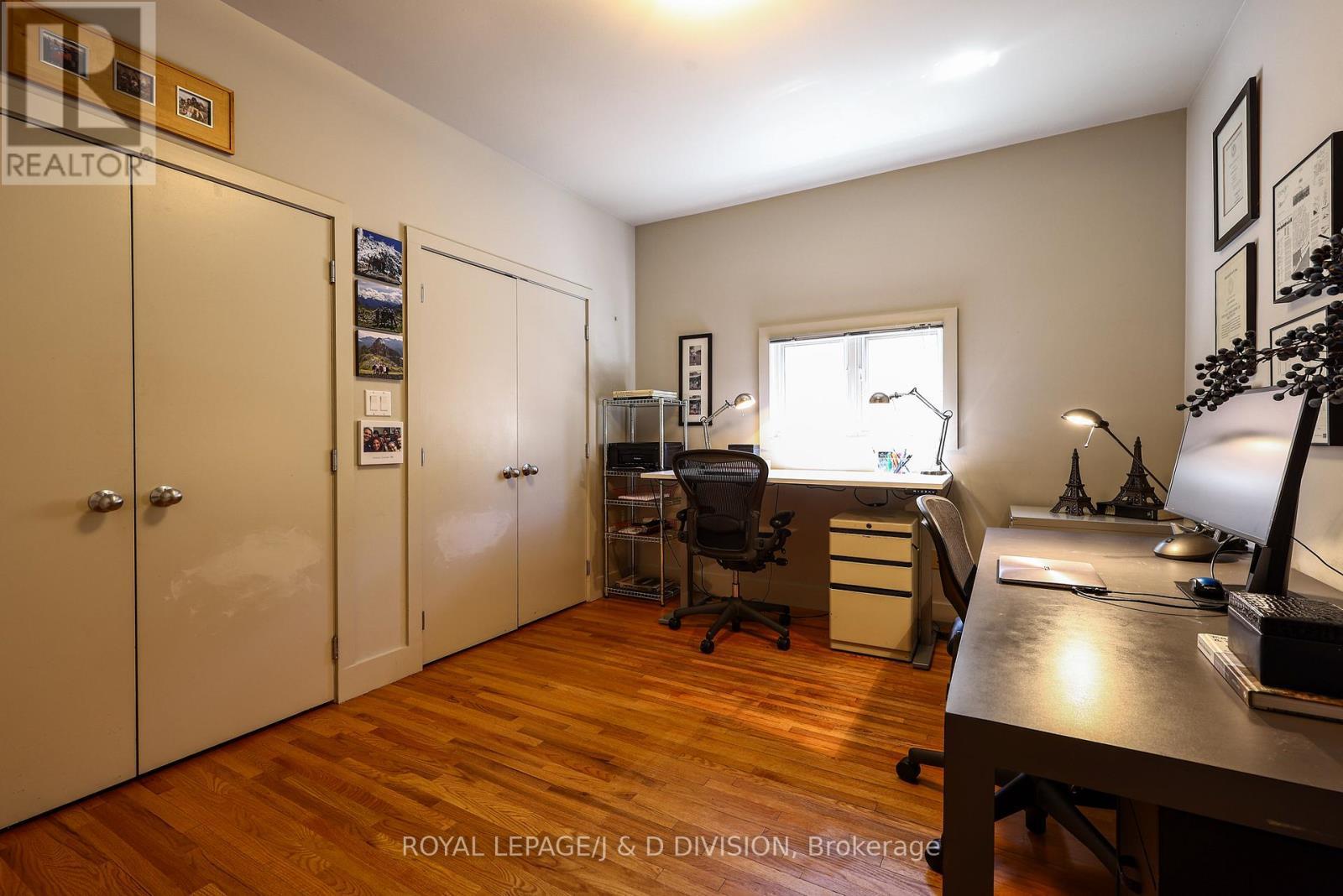 












181 RUMSEY ROAD

,
Toronto,




Ontario
M4G1P4


