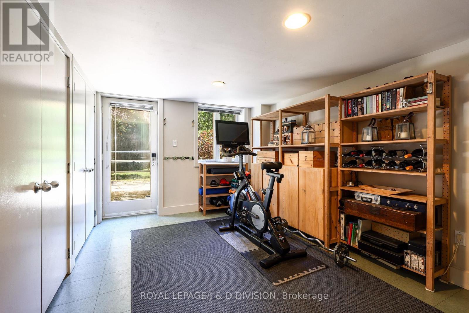 












181 RUMSEY ROAD

,
Toronto,




Ontario
M4G1P4

