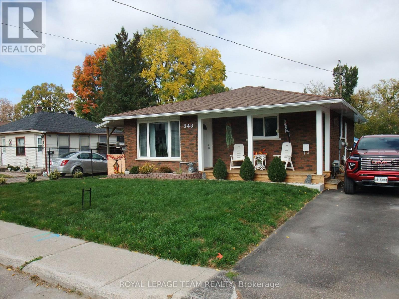 












343 HARRY STREET

,
Renfrew,




Ontario
K7V3E5

