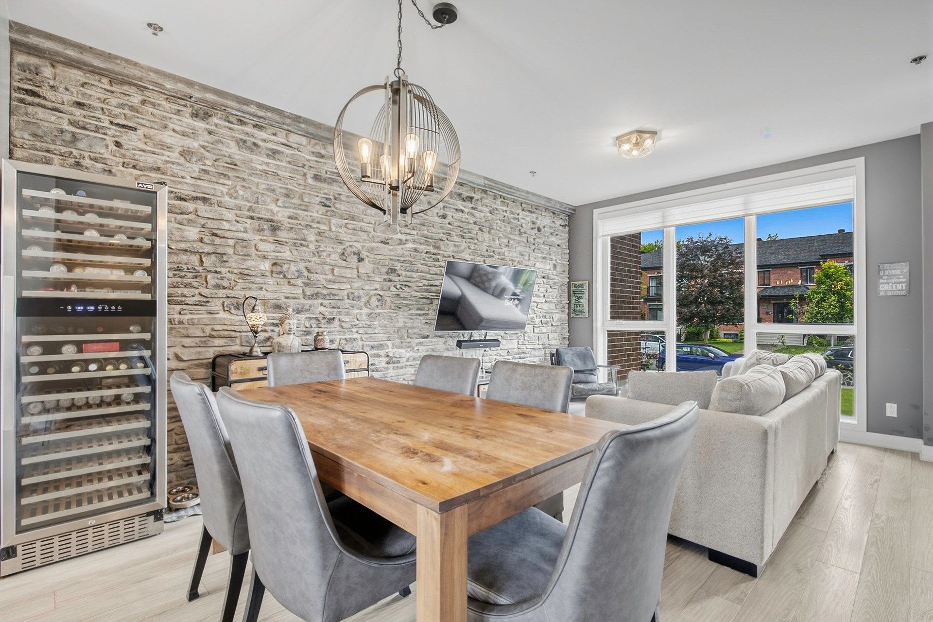 









1361


Rue des Tilleuls

,
Saint-Bruno-de-Montarville,




QC
J3V0C5

