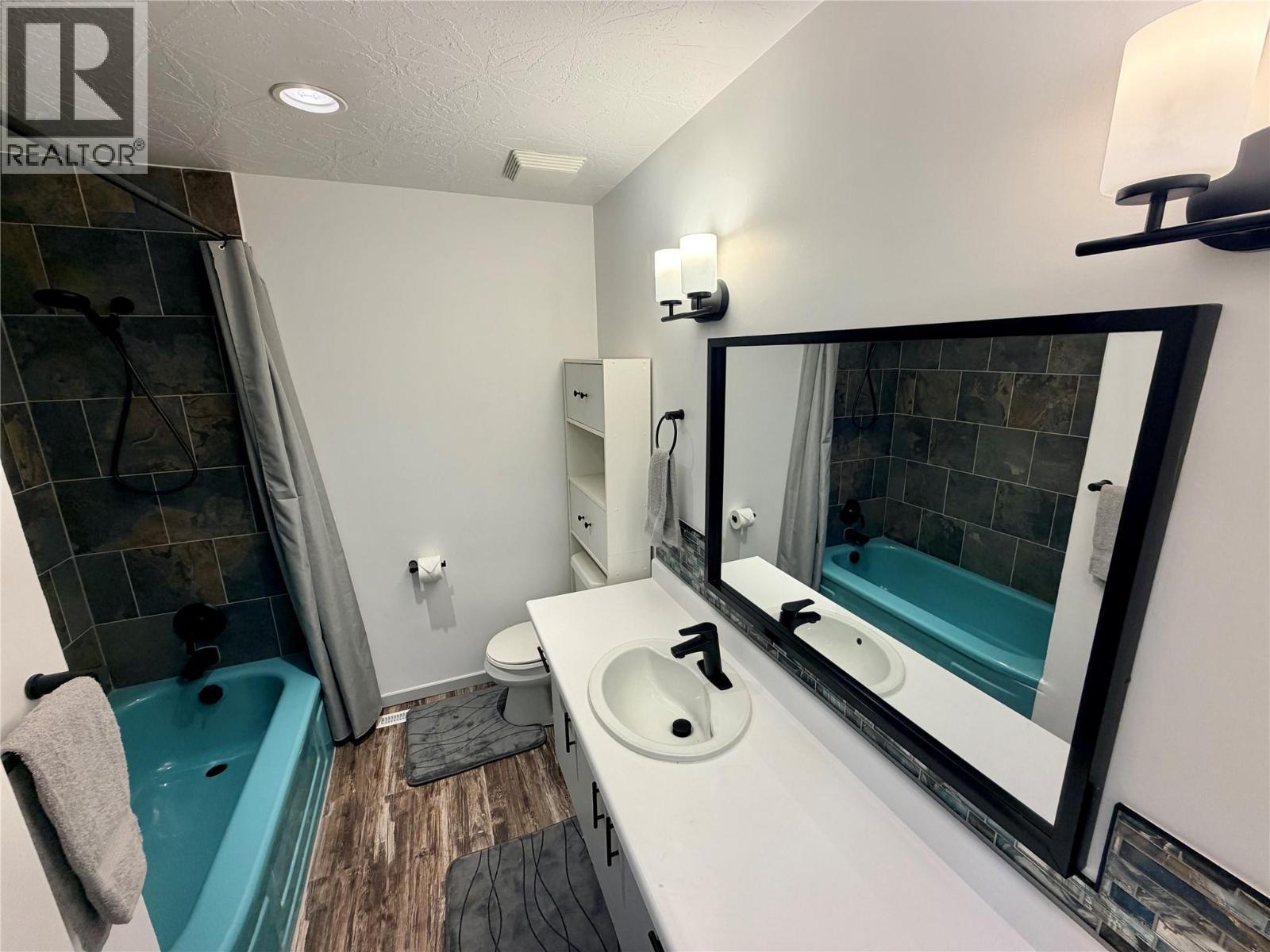 












1813 110 Avenue

,
Dawson Creek,




British Columbia
V1G0A3

