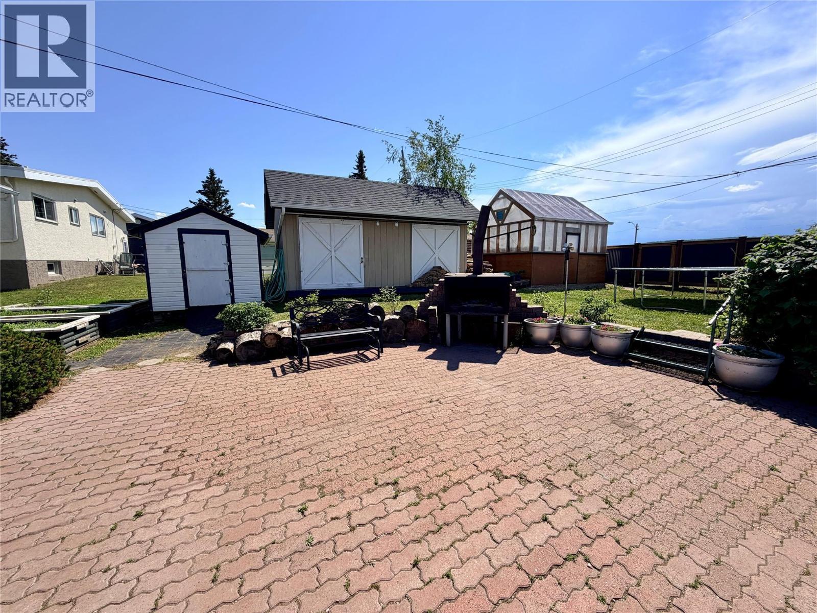 












1813 110 Avenue

,
Dawson Creek,




British Columbia
V1G0A3

