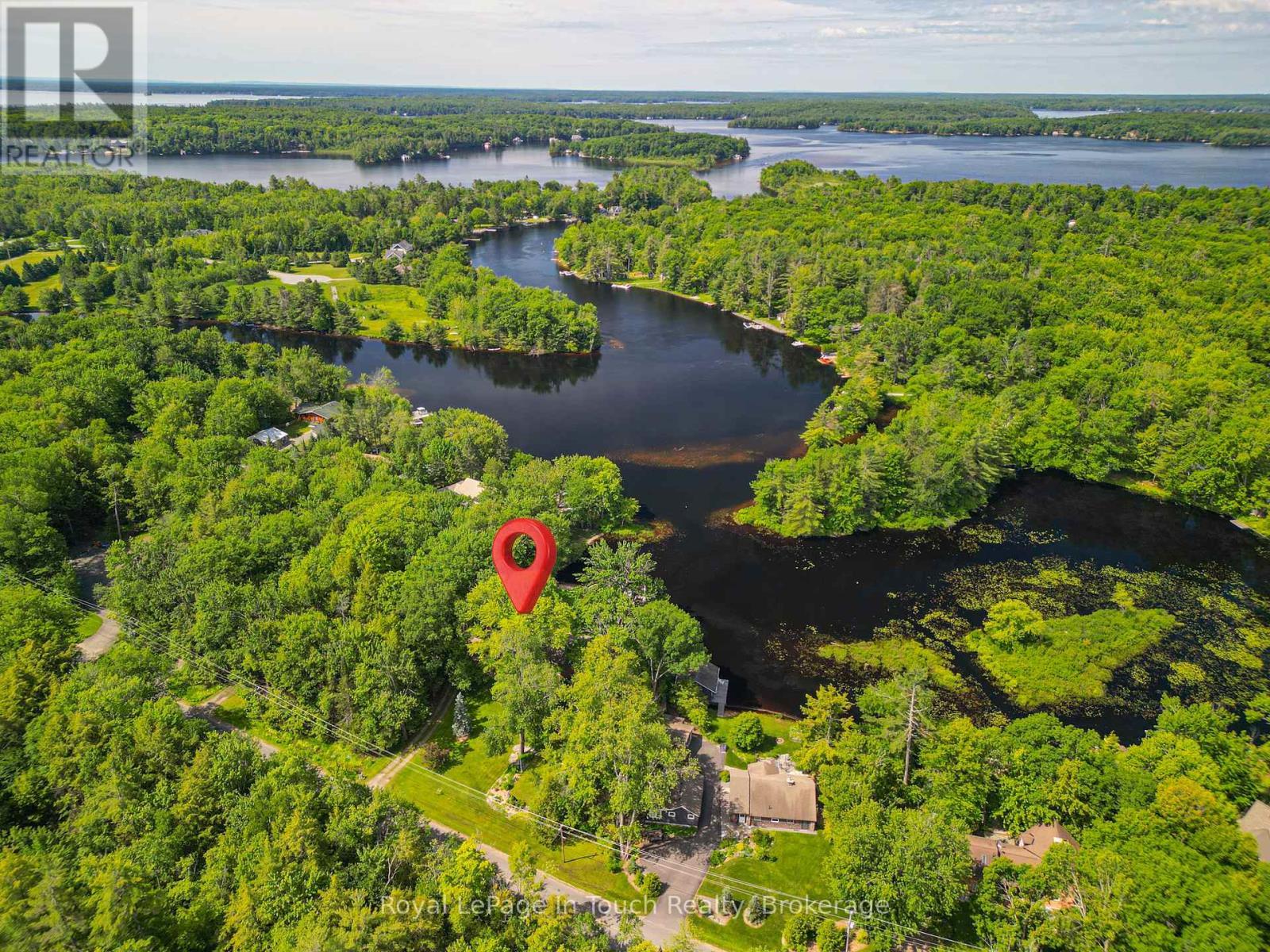 












1464 GOLDEN BEACH ROAD

,
Bracebridge (Monck (Bracebridge)),




Ontario
P1L1W8

