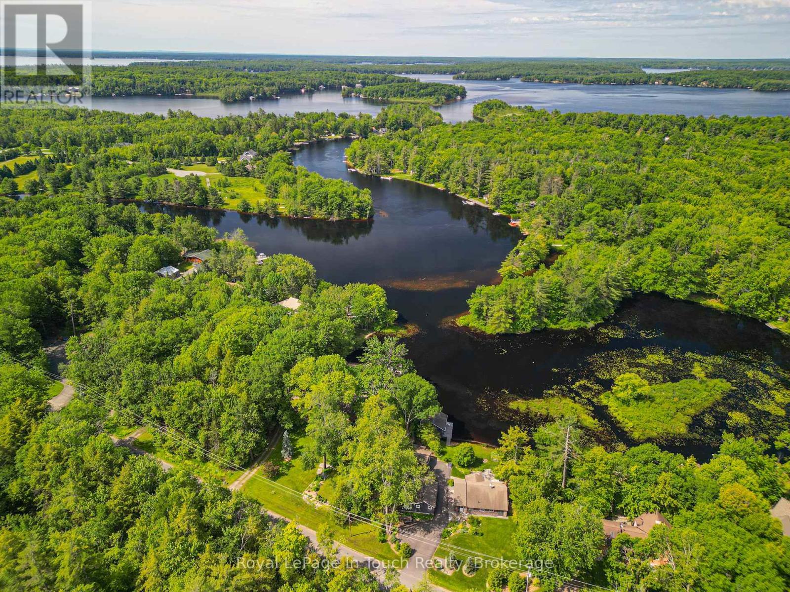












1464 GOLDEN BEACH ROAD

,
Bracebridge (Monck (Bracebridge)),




Ontario
P1L1W8

