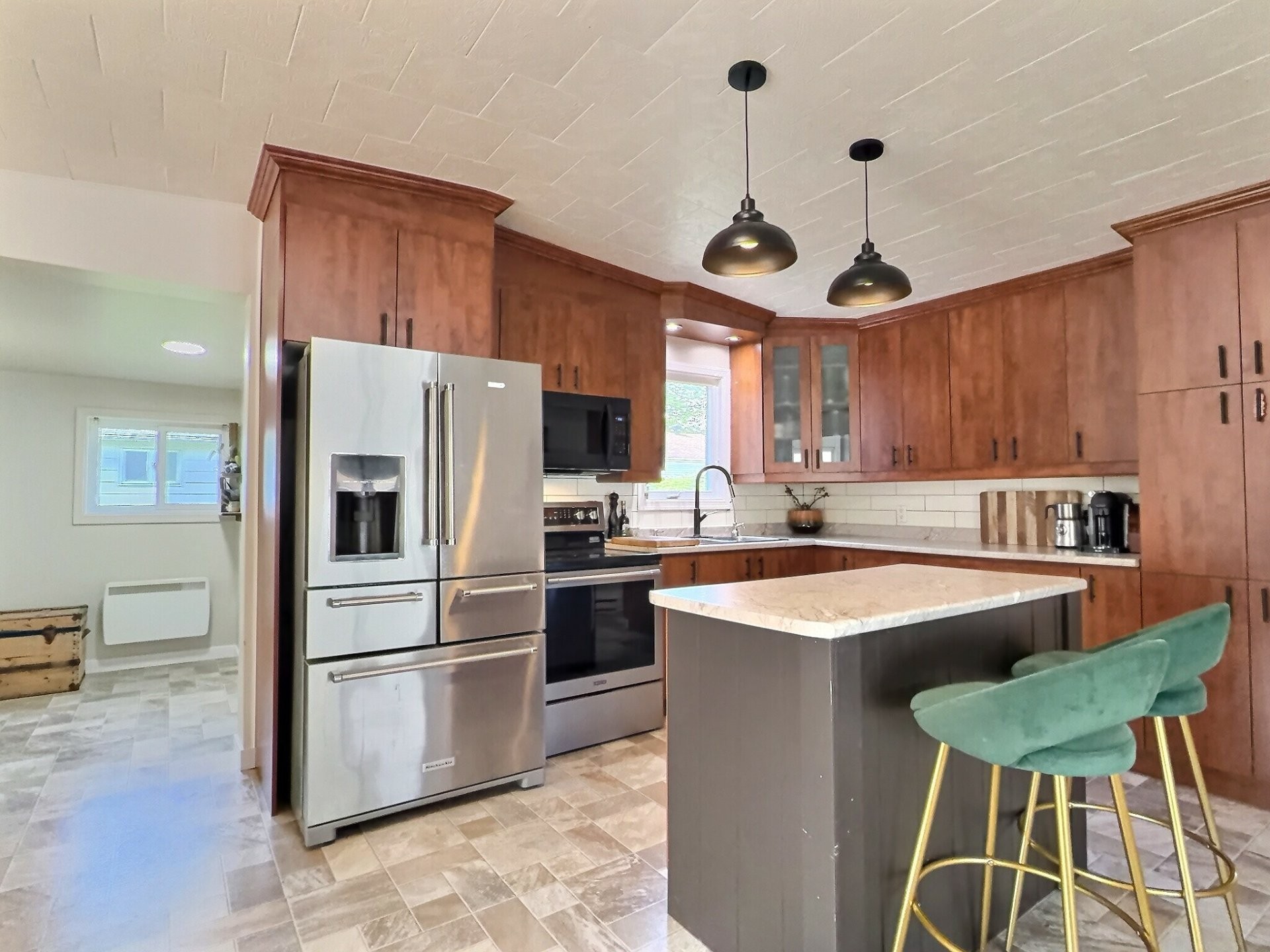 









21


Rue des Roulottes

,
Notre-Dame-du-Nord,




QC
J0Z3B0

