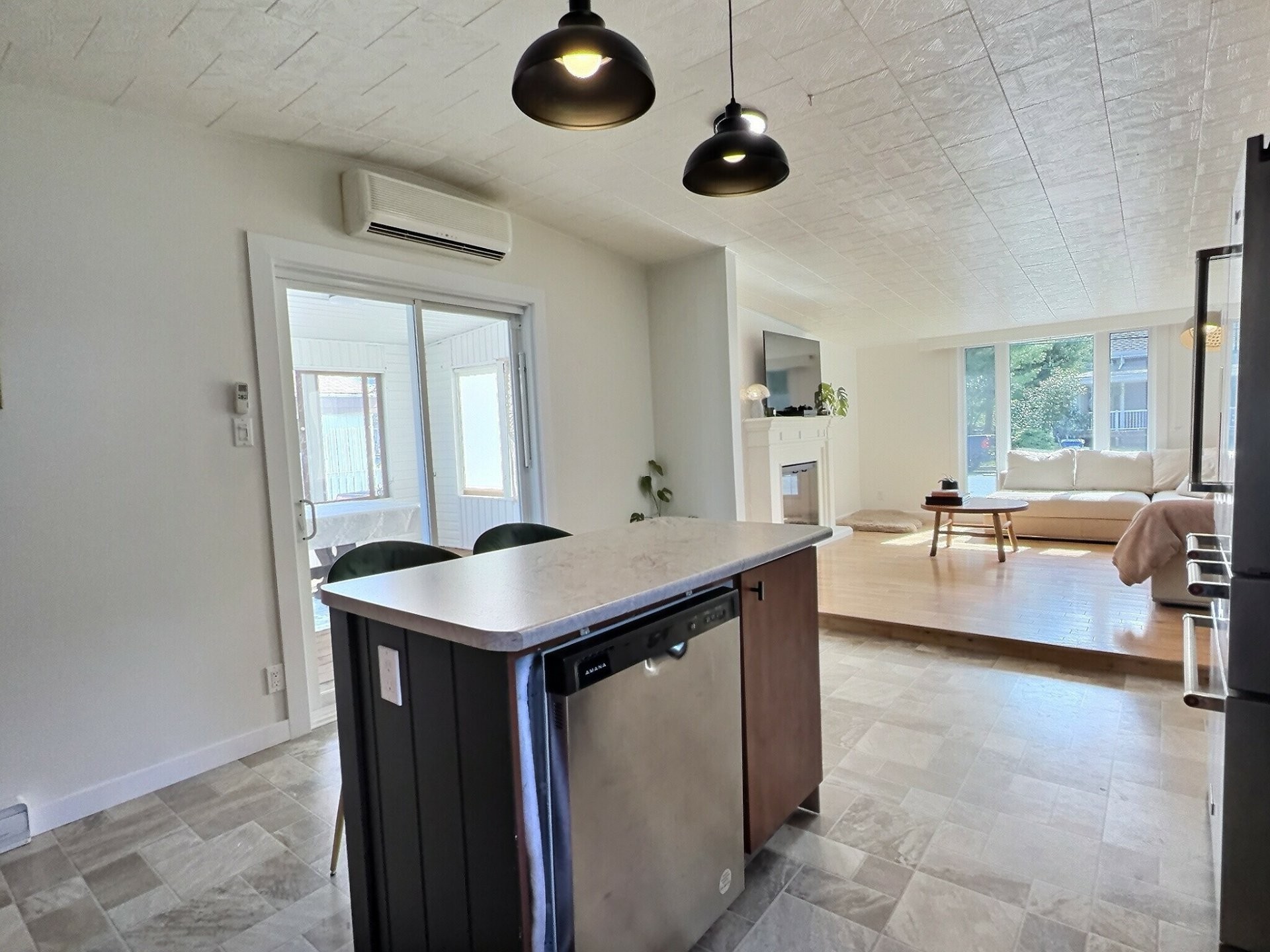 









21


Rue des Roulottes

,
Notre-Dame-du-Nord,




QC
J0Z3B0

