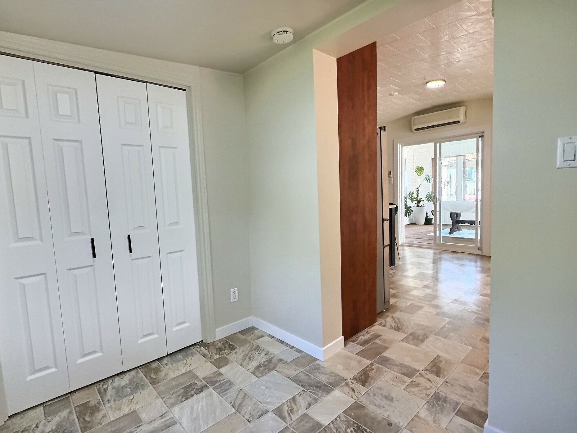 









21


Rue des Roulottes

,
Notre-Dame-du-Nord,




QC
J0Z3B0

