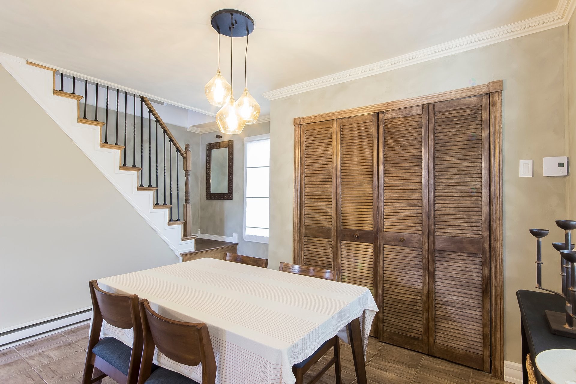 









212


Rue Church

,
Gatineau (Buckingham),




QC
J8L1P8

