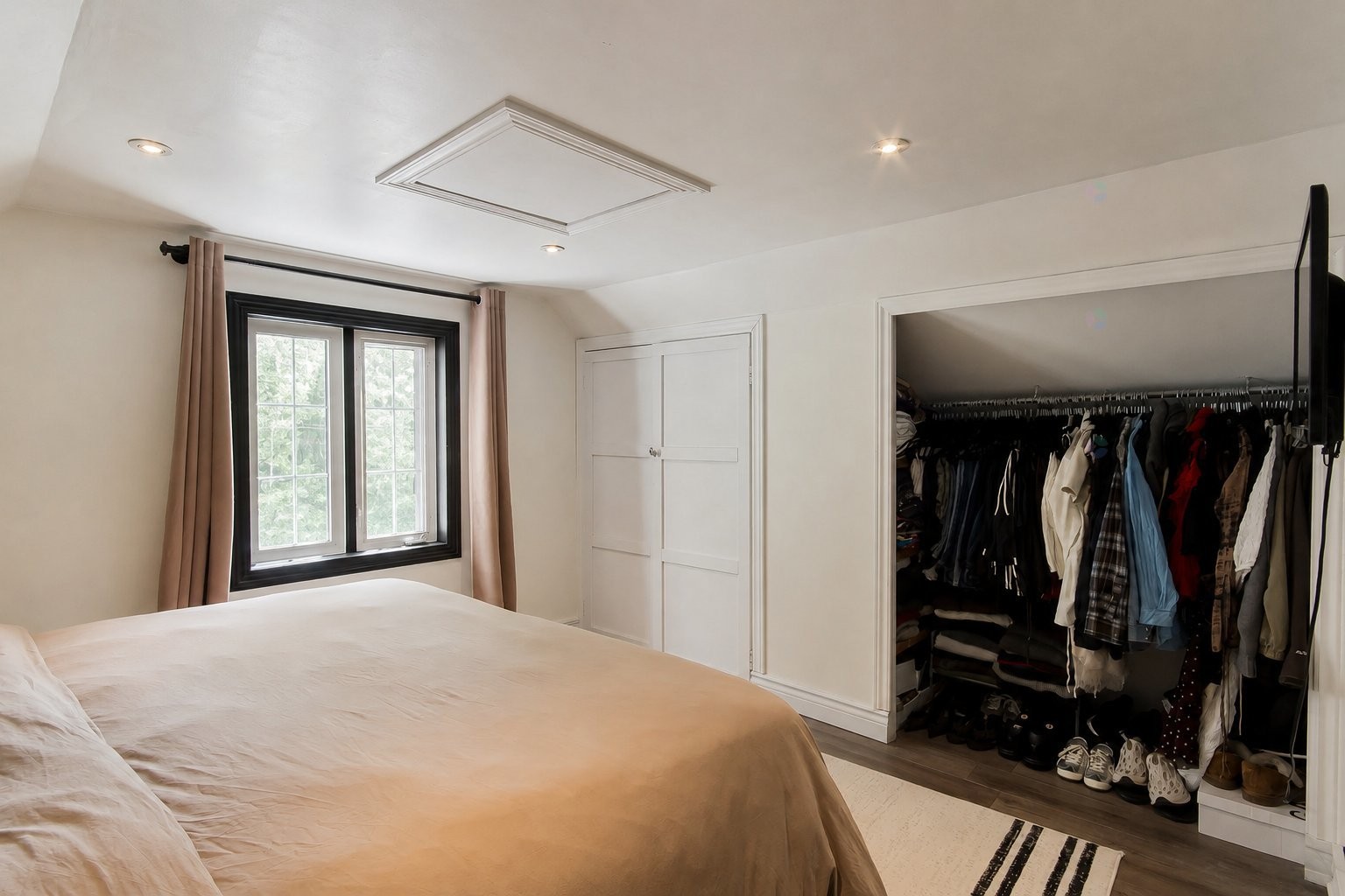 









212


Rue Church

,
Gatineau (Buckingham),




QC
J8L1P8

