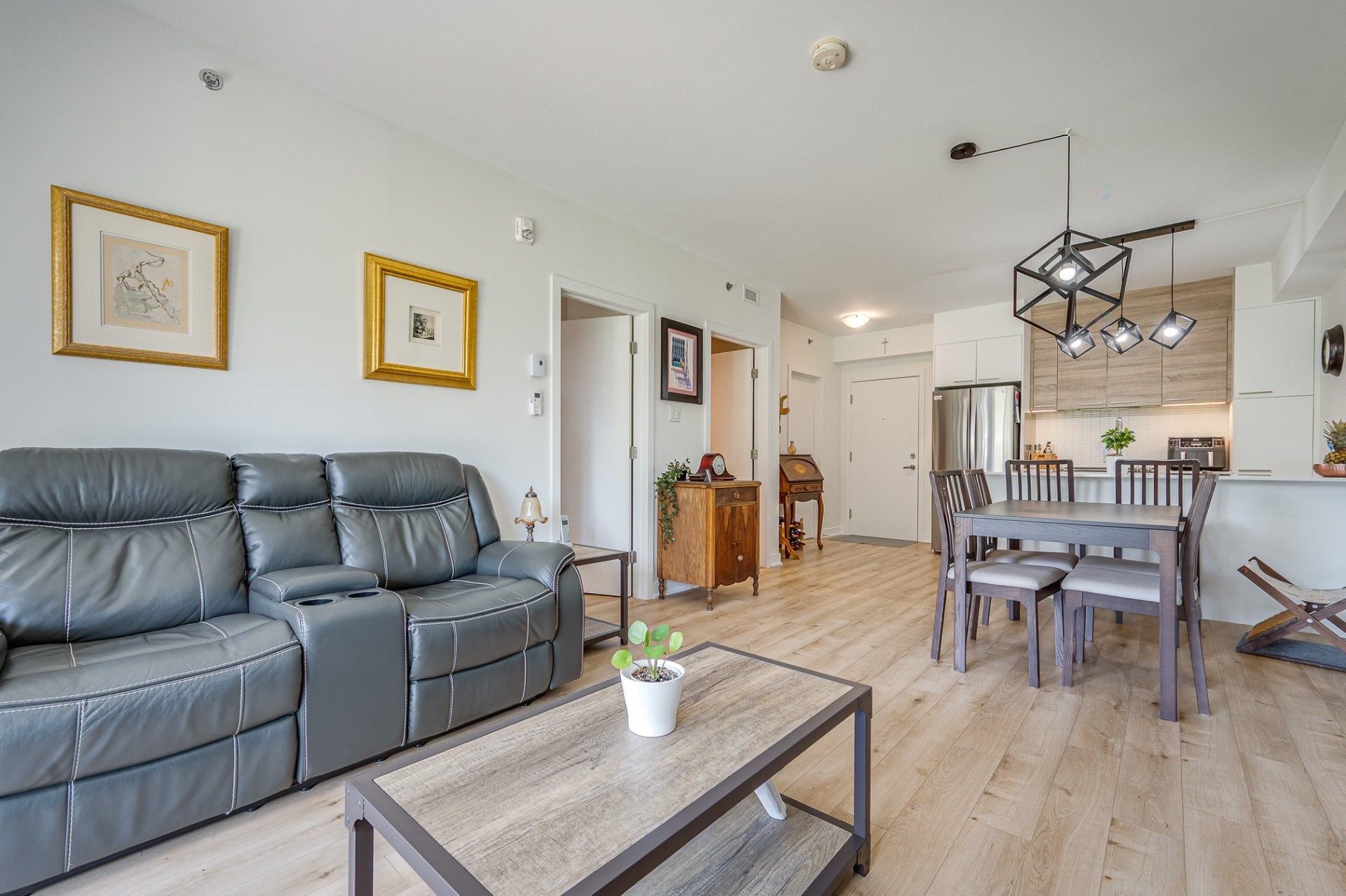 









170


Rue Principale

, 106,
Saint-Zotique,




QC
J0P1Z0


