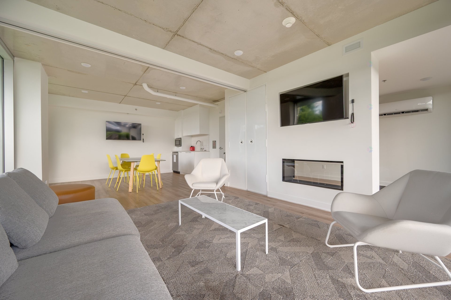 









170


Rue Principale

, 106,
Saint-Zotique,




QC
J0P1Z0

