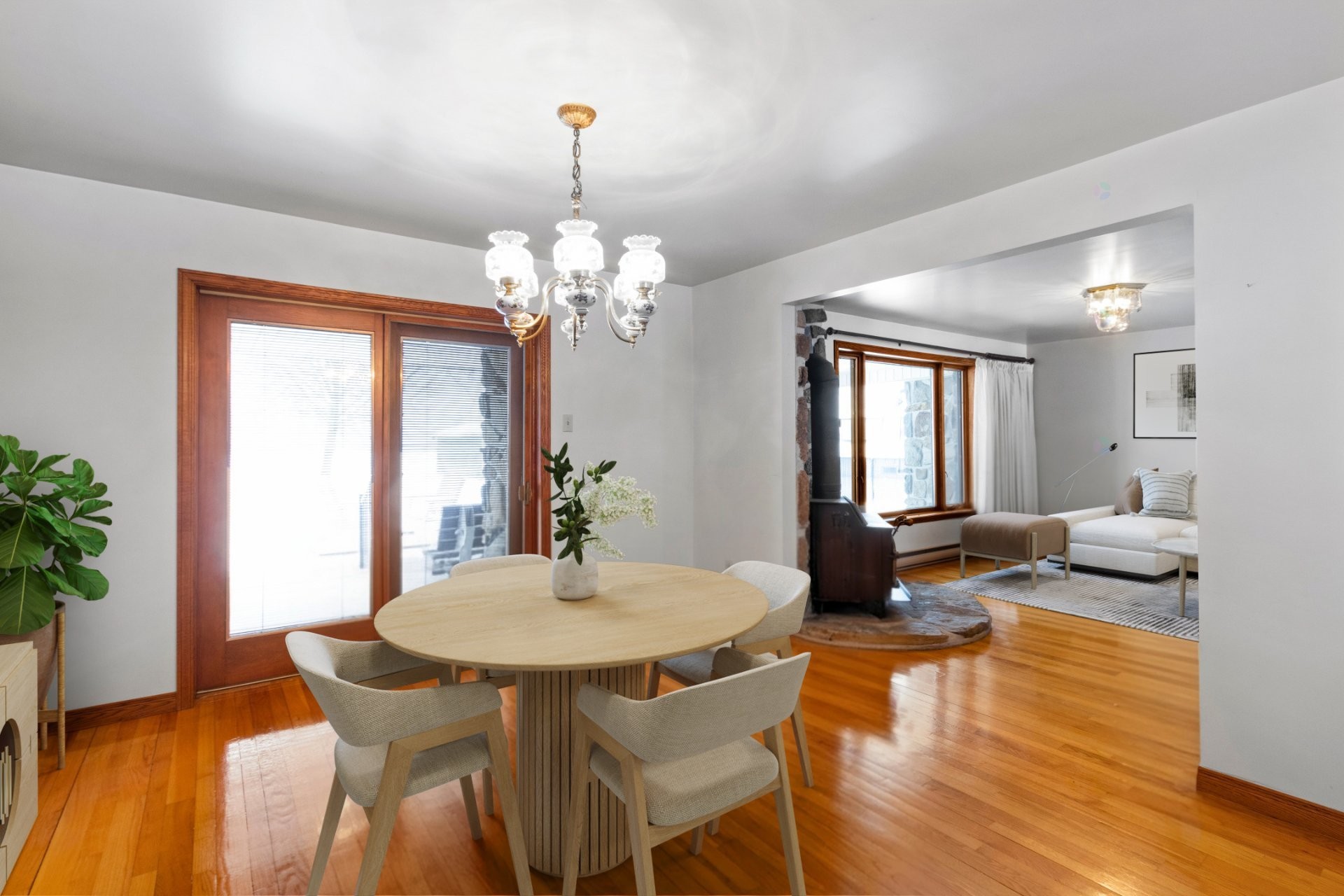 









311


Ch. du Bord-de-l'Eau

,
Sainte-Barbe,




QC
J0S1P0

