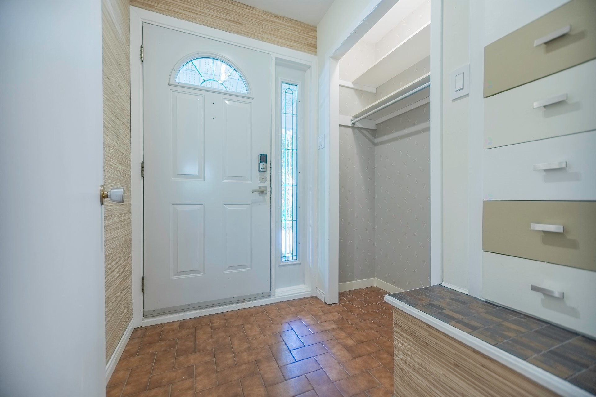









101


Rue du Parc

,
Verchères,




QC
J0L2R0

