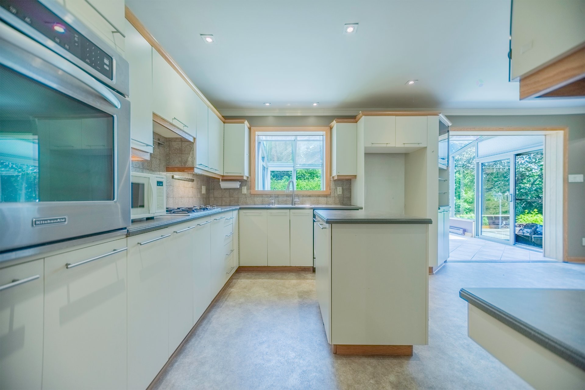 









101


Rue du Parc

,
Verchères,




QC
J0L2R0

