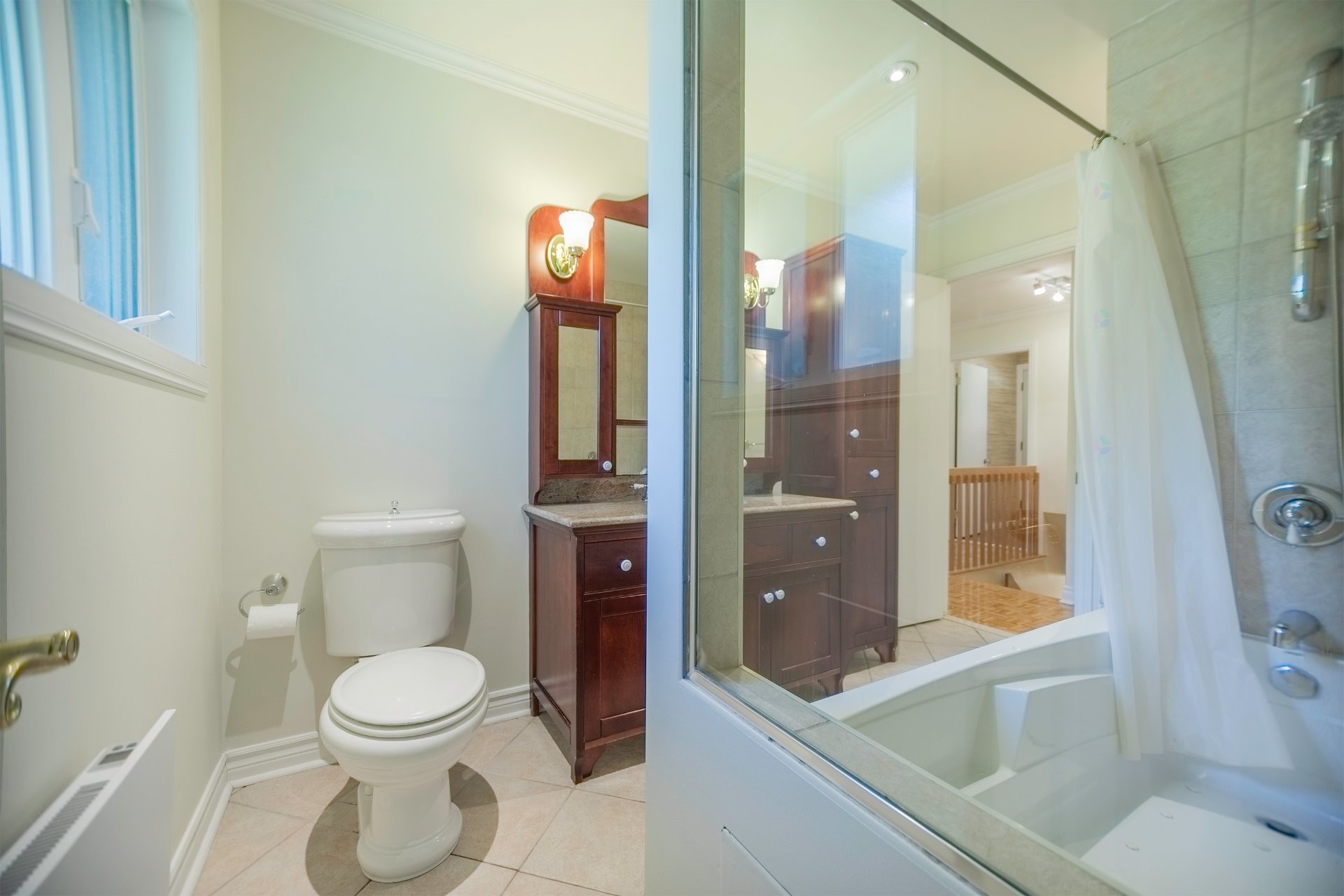 









101


Rue du Parc

,
Verchères,




QC
J0L2R0

