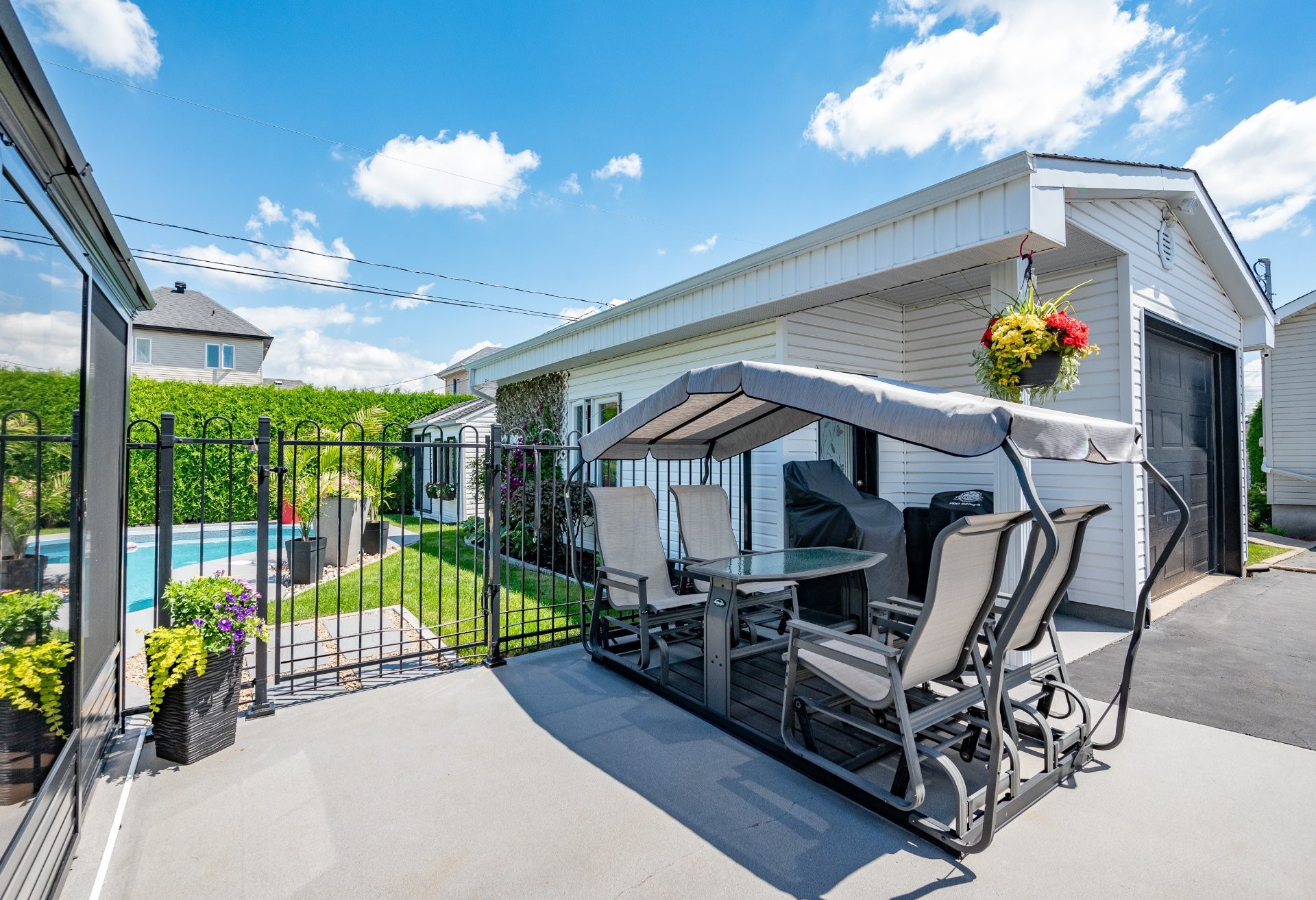 









29


Rue des Saules

,
Saint-Rémi,




QC
J0L2L0

