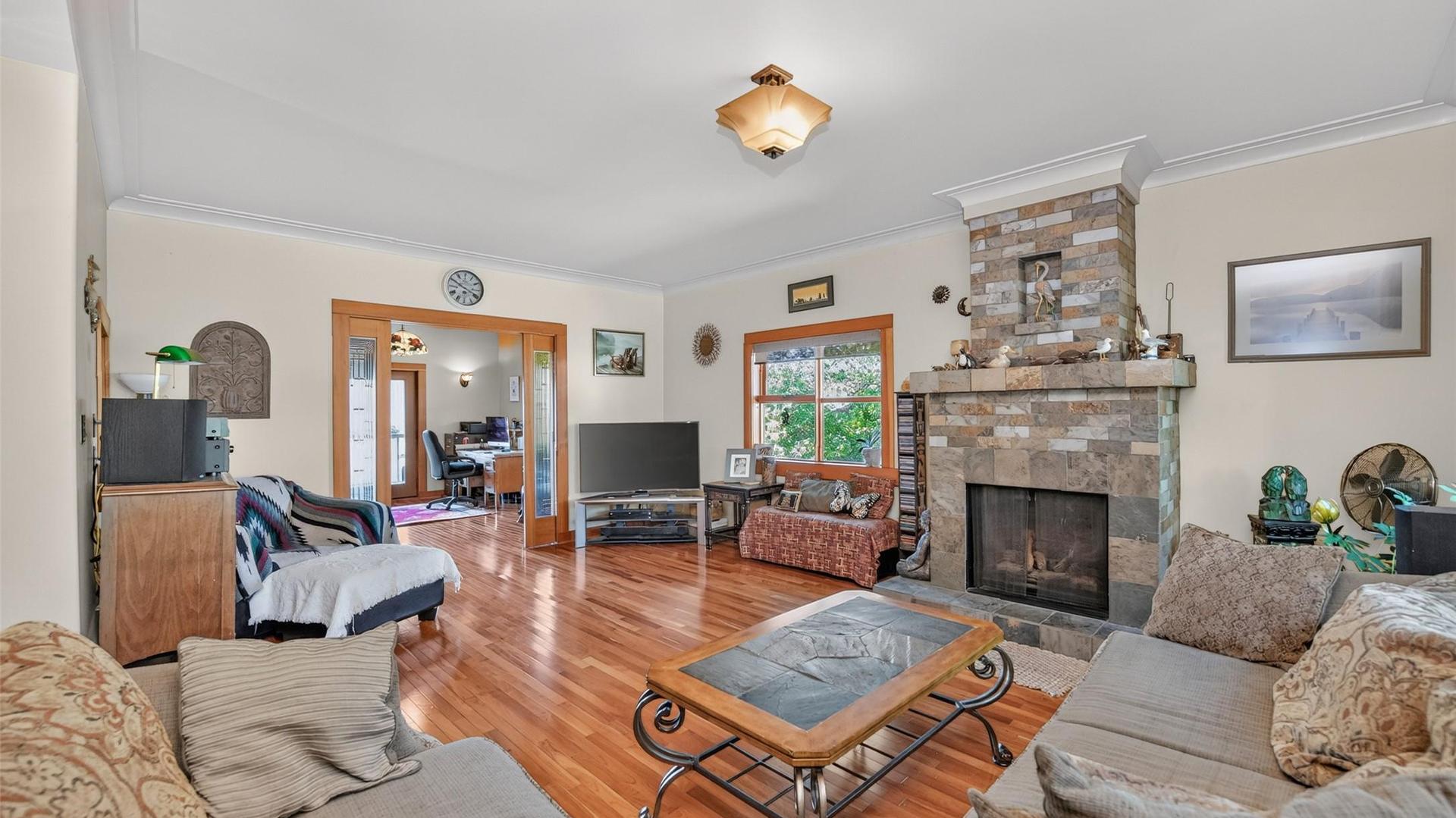









3604


Pleasant Valley

Road,
Vernon,




BC
V1T 4L6

