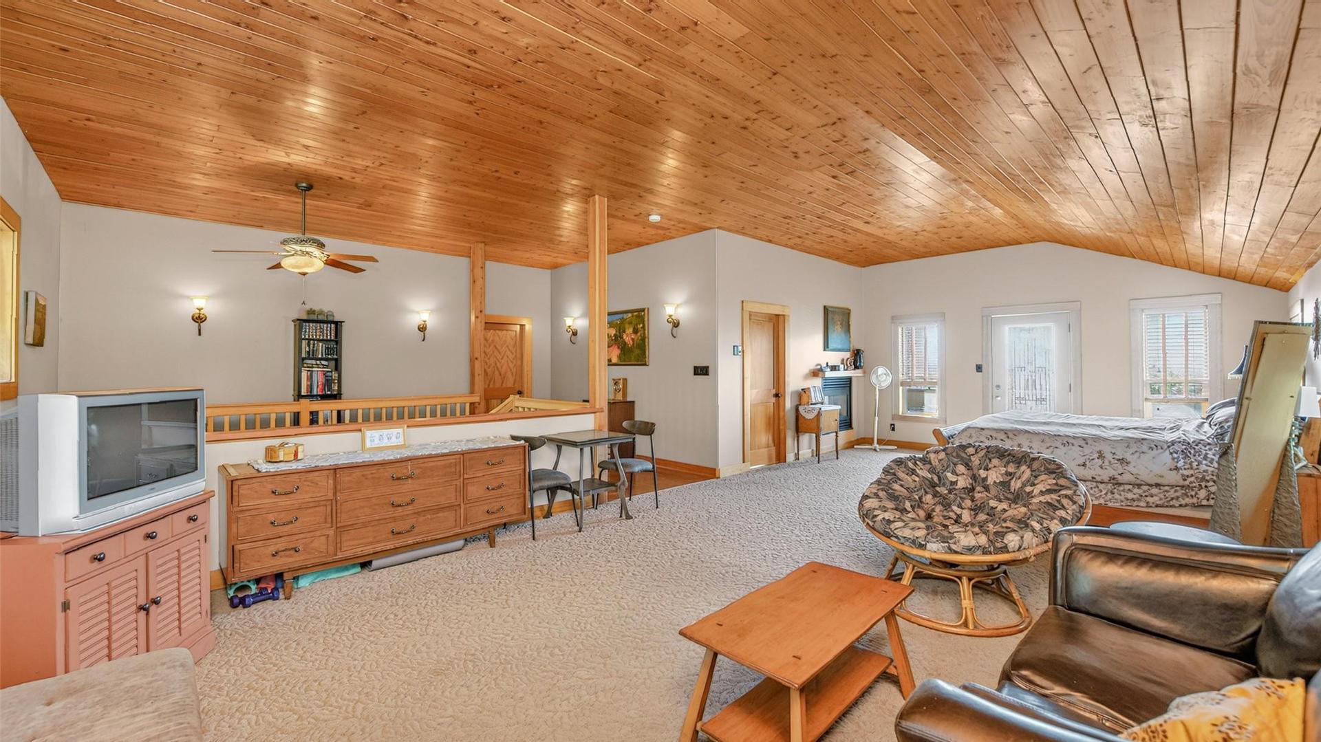 









3604


Pleasant Valley

Road,
Vernon,




BC
V1T 4L6

